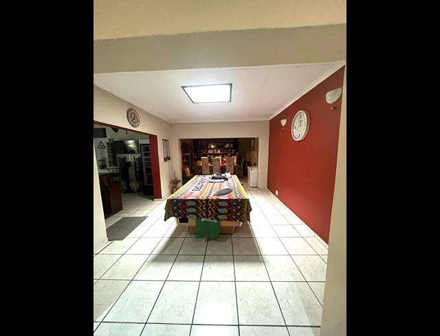 5 BEDROOM HOUSE FOR SALE IN THREE RIVERS